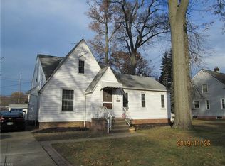 14604 Roxboro Ave, Cleveland, OH 44111