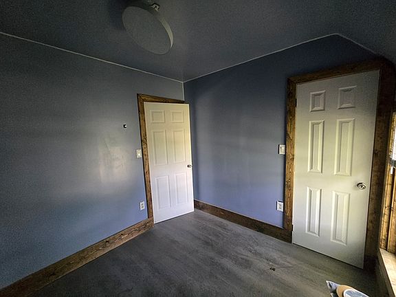 3rd image of 4278 Humboldt St