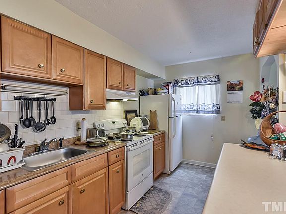 4th image of 130 S Estes Dr Building E