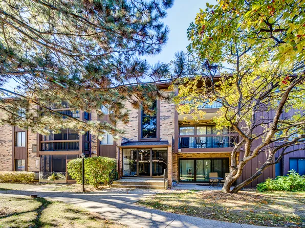 7517 175th St APT 331, Tinley Park, IL 60477
