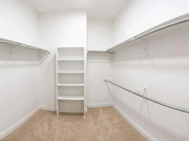 129 Autumn Forest Ln — Photo 10