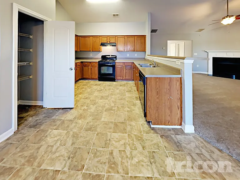 9591 Poole Rd — Photo 5