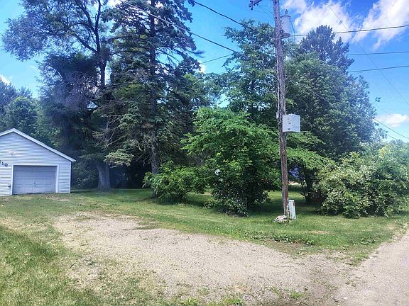 3rd image of 210 Doepker Rd