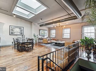 36 N Front St APT 4, Philadelphia, PA 19106