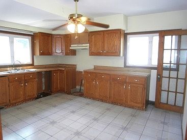 3rd image of 137 Burdick Ave