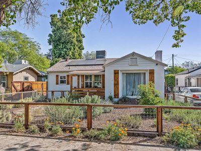 526 E Michigan Ave, Fresno, CA, 93704