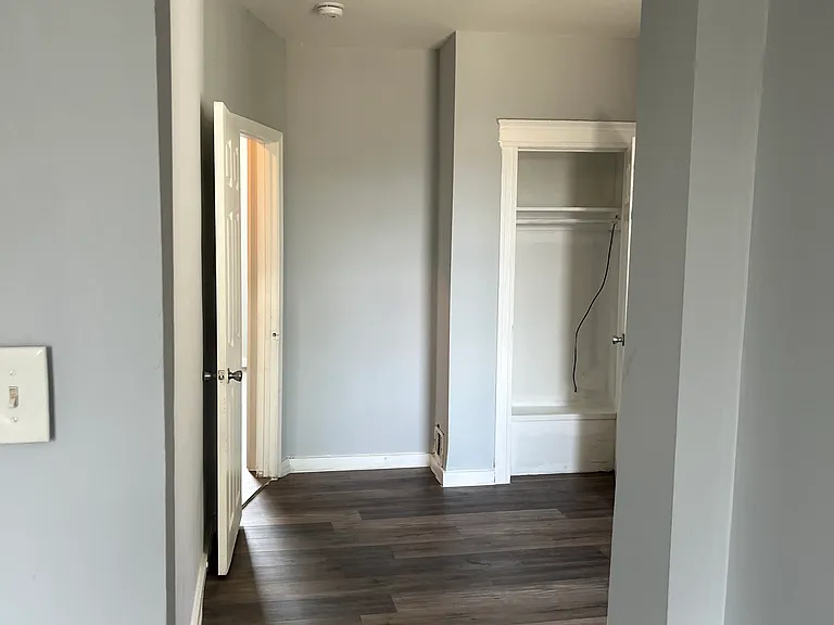 1115 N Lakewood Ave — Photo 6