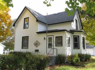 315 S Elm St, Cresco, IA 52136