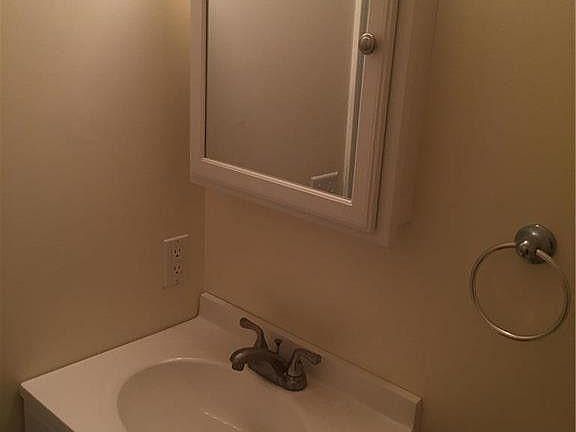 4th image of 3905 Bucher Dr #B