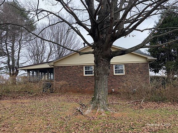 4th image of 7385 Louisville Rd