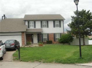 814 Woolwick Ct, Saint Charles, MO 63304