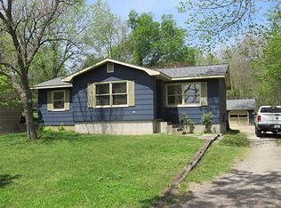 814 W Conn St, Council Grove, KS 66846