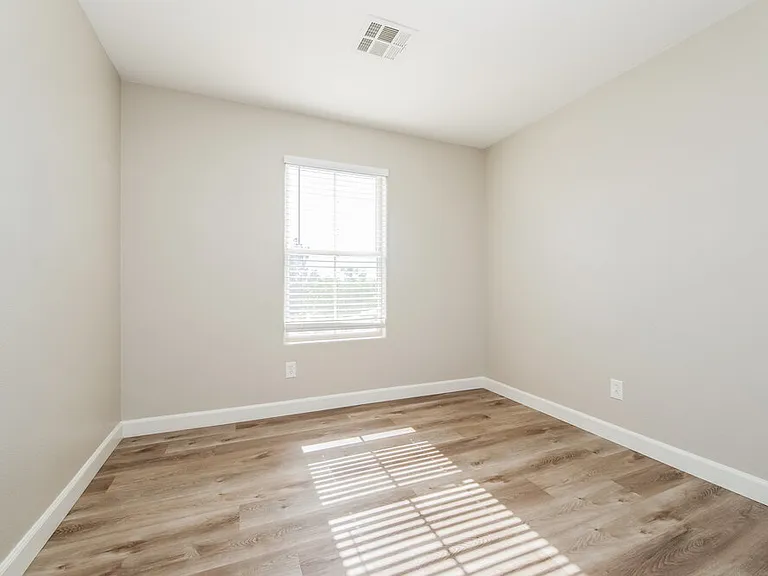8013 Indian Blanket St — Photo 14