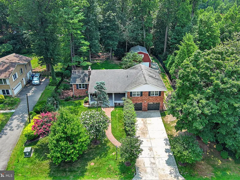 6443 Walters Woods Dr — Photo 89