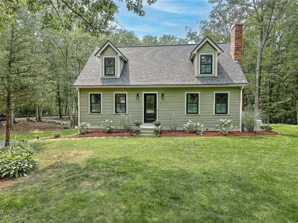 132 Fairview Ave, Rehoboth, MA 02769