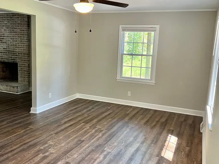 1278 Redding Ln — Photo 4