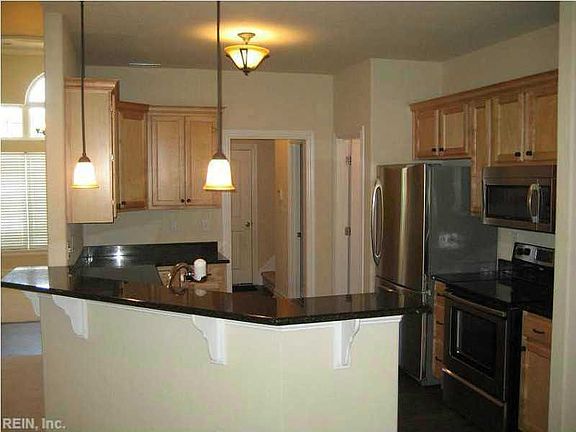 4th image of 503 McKinzie Ct