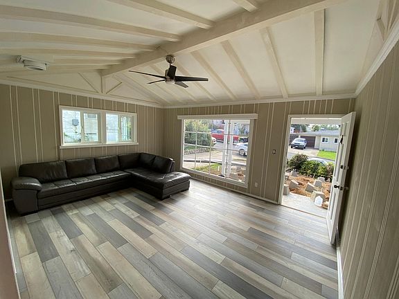 2nd image of 3944 Santa Cruz Ave