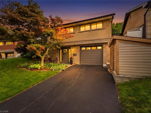 177 Lower Horning Rd, Hamilton, ON L8S 3H1