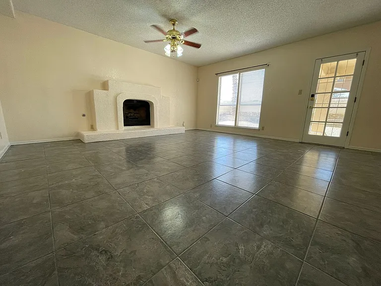 4304 Loma Alegre Dr — Photo 4
