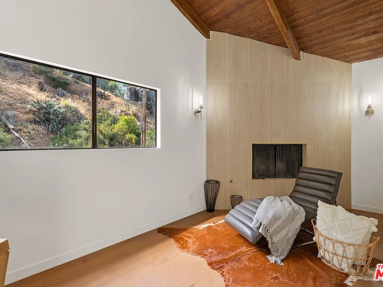 8506 Oak Ct — Photo 37