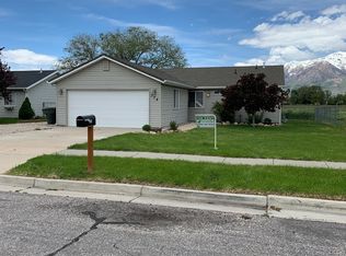 374 W West Oaks Dr, Ogden, UT 84404