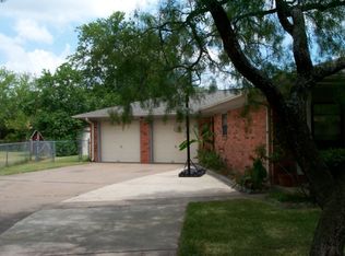 1221 N Ridgefield Cir, College Station, TX 77840