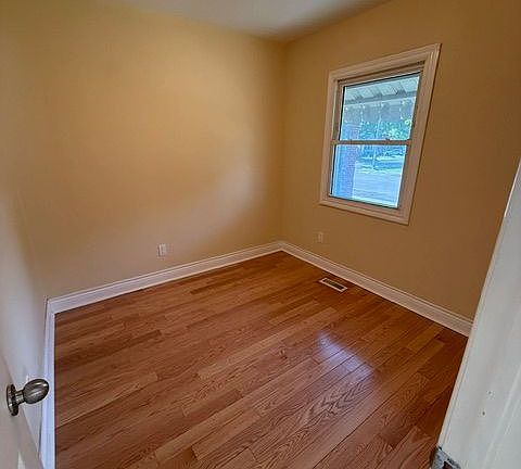 5th image of 346 Eulalie Ave