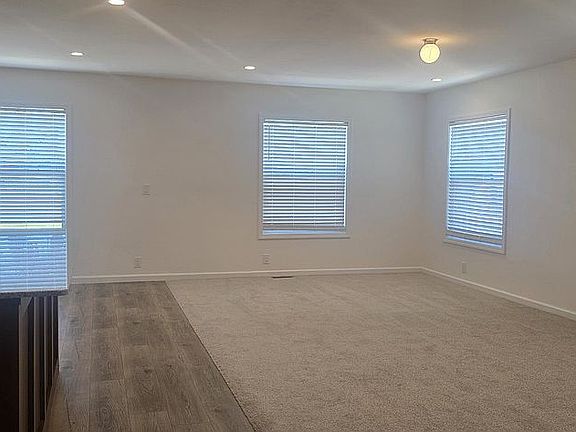 5th image of 6057 Griffith Ave Space 3