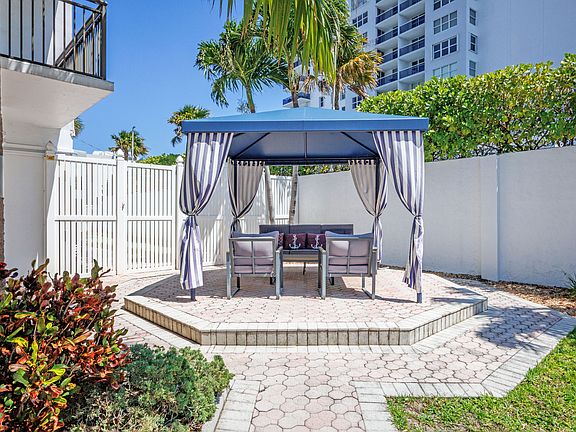 3rd image of 3031 N Ocean Blvd APT 302