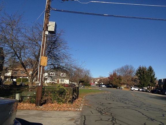 4th image of 209 Saracino Dr