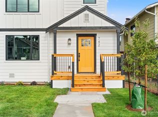 742 N 104th St, Seattle, WA