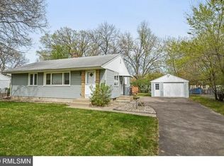 2938 Sheldon St, Roseville, MN 55113