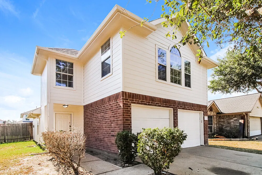 3 bed, 2.5 bath, 1450 sqft, $1,780 — Photo 4