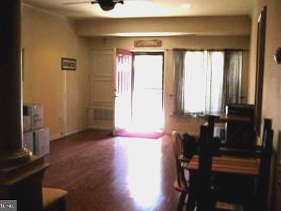 3rd image of 13675 Philmont Ave Unit 13