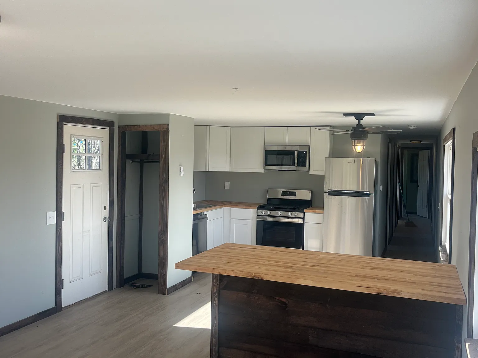 3 bed, $1,350 — Photo 3