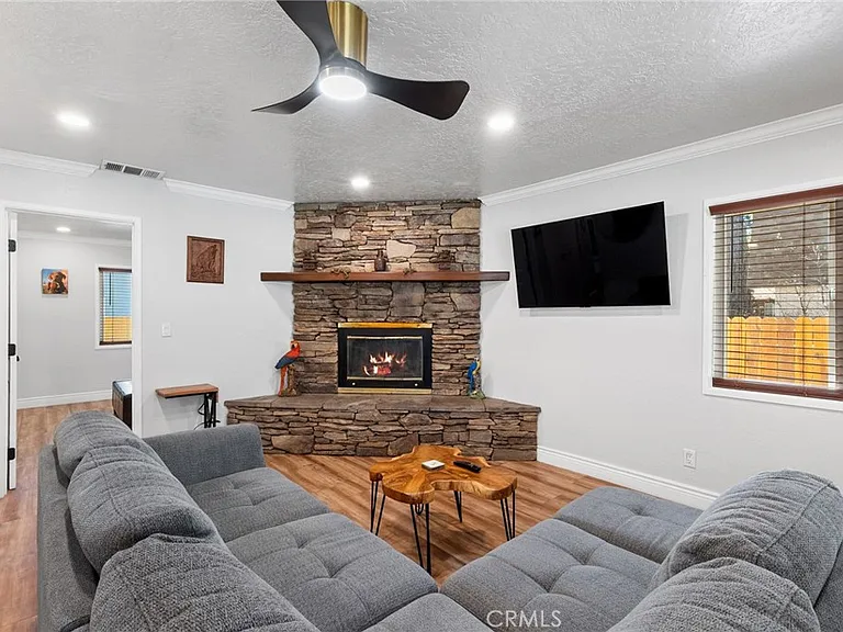 531 Santa Barbara Ave — Photo 5