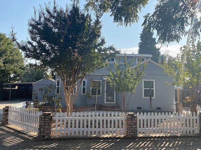 1st image of 1131 W Iris Ave