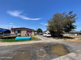 309 3rd Ave, Mabton, WA