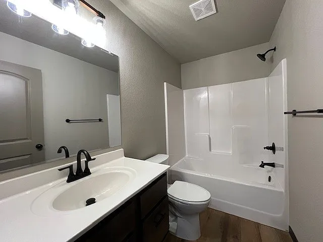 3740 Sako Ct — Photo 23