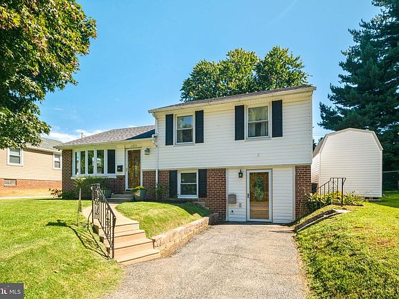 3rd image of 11075 Waldemire Dr