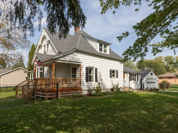 232 Pleasant St, Dexter, MN 55926