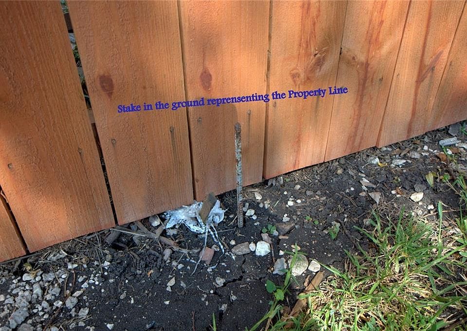 2nd image of 1011 E Ross St