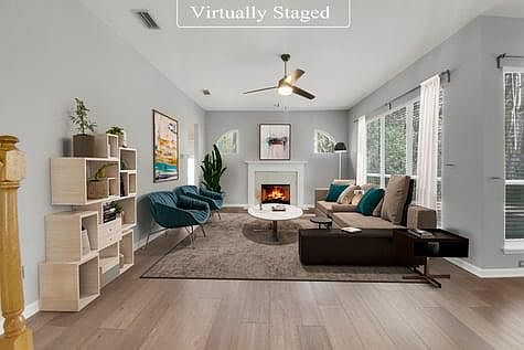 2nd image of 475 Bridgeport Ct