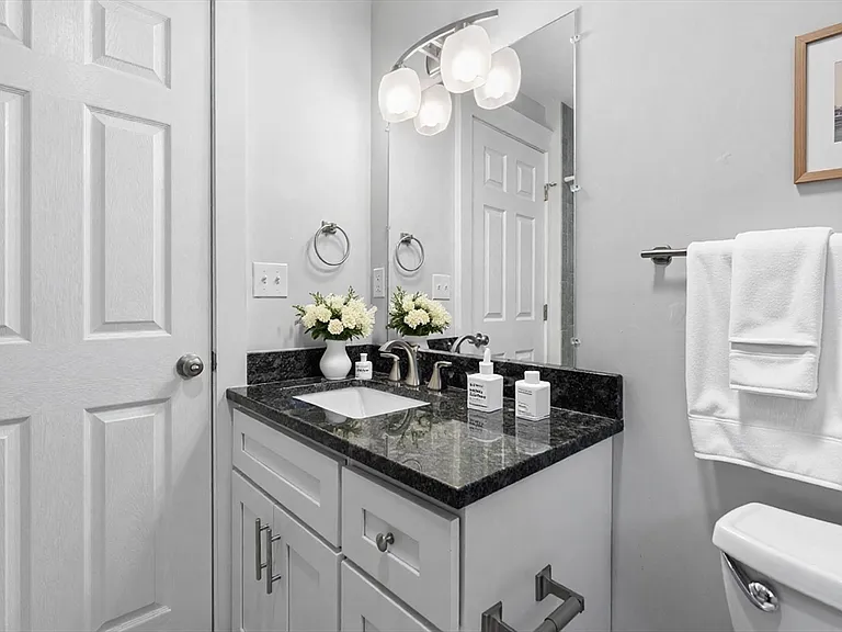 1433 Cambridge St #1 — Photo 7