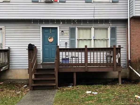 570 S 2nd St, Steelton, PA 17113