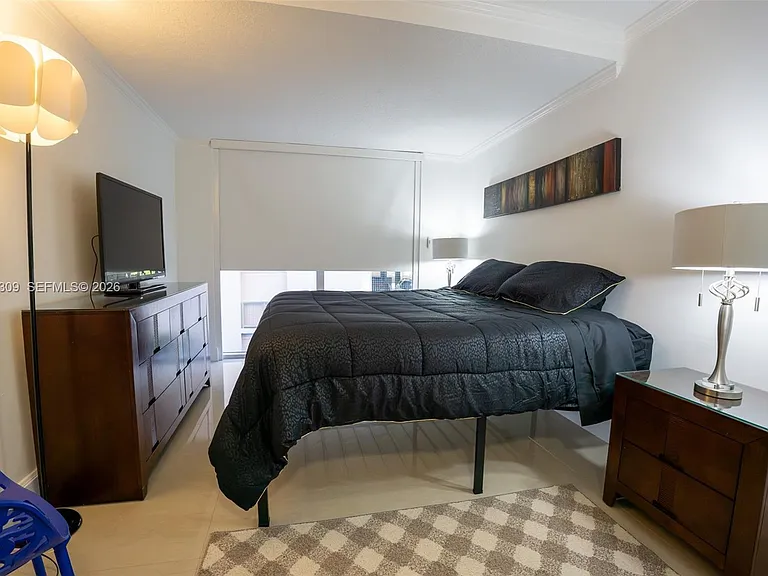 2951 S Bayshore Dr #716 — Photo 4