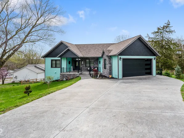 220 N Jefferson St, Nashville, IN 47448