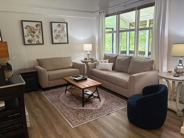 3 bed, 1200 sqft, $3,000 — Photo 4