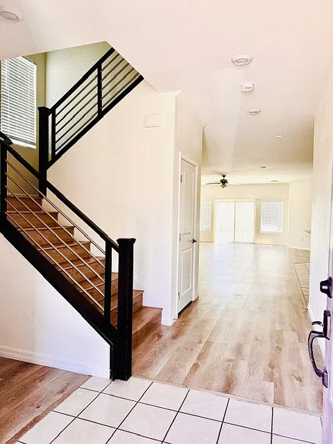4 bed, 3.5 bath, 2988 sqft, $2,650 — Photo 4